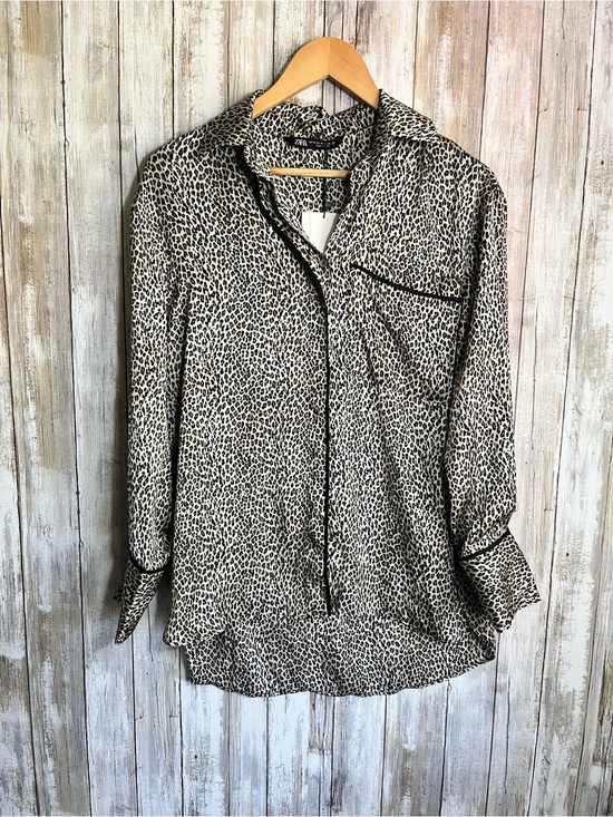 Zara Tops - Zara Leopard Print Blouse NWT XS Animal Print Top Black Trim Long Sleeve